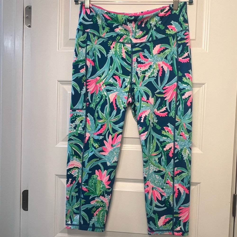 Lilly Pulitzer Luxletic Weekender High-Rise Cropped Leggings